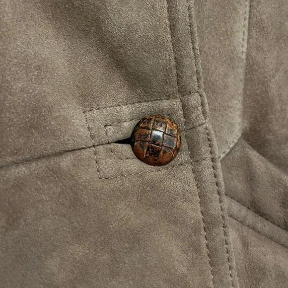 Fritala brown suede shearling coat with black trim, made in Finland - Picture 8 of 10